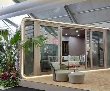 Customized Modern Design Mobile Steel Structure Building Apple Cabin Portable House