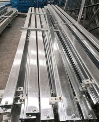 Modern Light Hangar Steel Structures For Hotel Produced By Manufacture