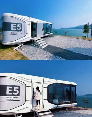 Customized Color Prefab Cabin Space Capsule House for Luxury Camping Adventure